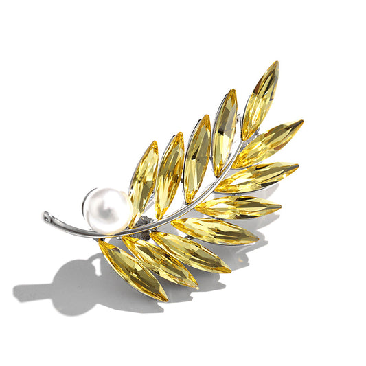 Godestar Gold Peace Leaf Brooch with Pearl